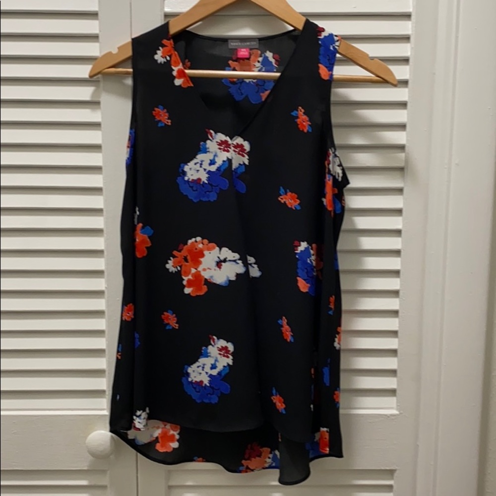Vince Camuto V-neck tank